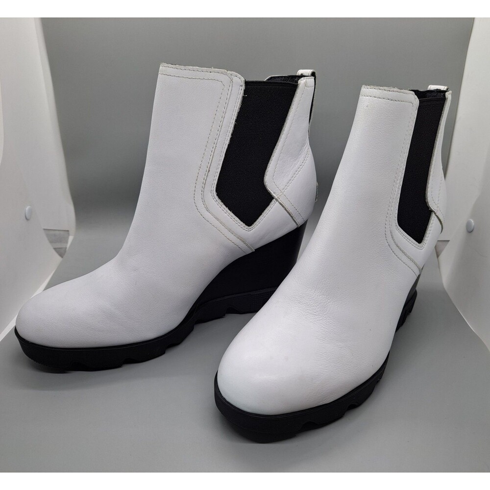 SOREL Joan Uptown Chelsea Wedge Boot White Size 8 Women Leather Black NL3952-100 - Picture 2 of 9